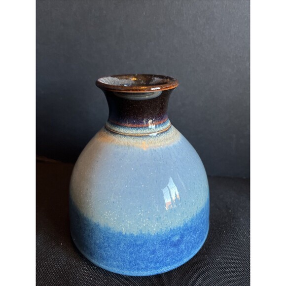 Signed MMMS BEAUTIFUL Stoneware 4” Art Pottery Bud Vase Blue Drip Glaze - Picture 1 of 10